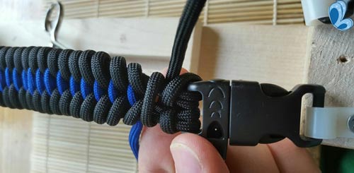 روش ساختن دستبند با بند کفش